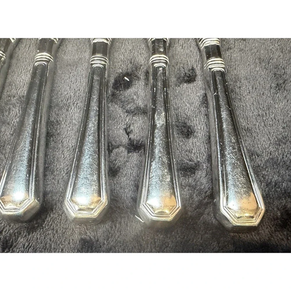 Pfaltzgraff Providence Stainless Flatware 14 Pieces 9 Knives 4 Forks 1 Spoon